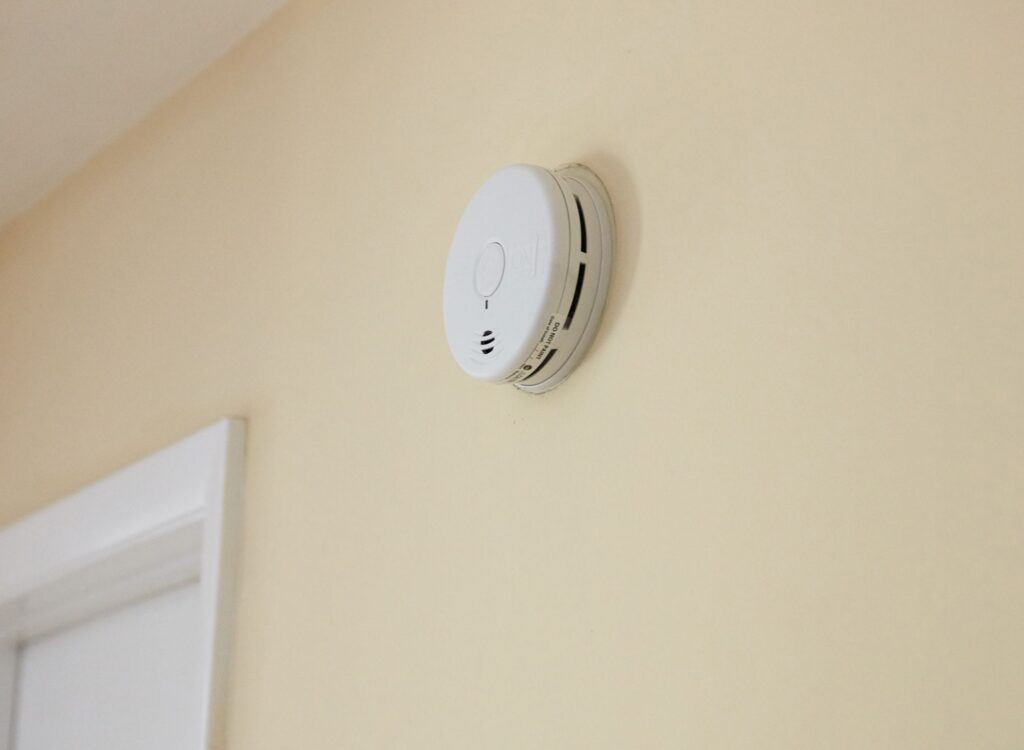 How to select the right smoke detector?